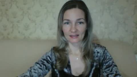 Snapshot of rialur09 chatting on 03-01-25, 02:55 Galina online show from 03-01-25, 02:55