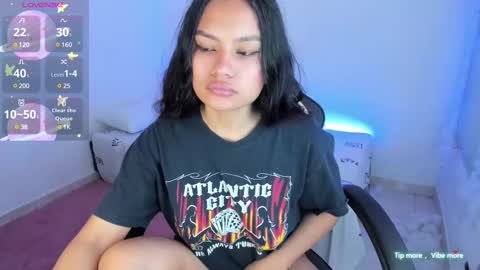 RianaK online show from 02-12-25, 09:43