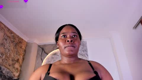 Riana online show from 11-23-25, 09:03