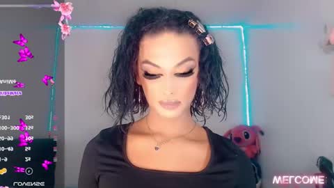 Snapshot of riannagarcia_ chatting on 11-01-25, 03:19 Rianna Garcia online show from 11-01-25, 03:19