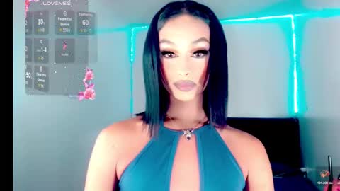 Snapshot of riannagarcia_ chatting on 12-17-25, 03:34 Rianna Garcia online show from 12-17-25, 03:34