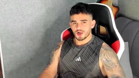 ricardogonzalez666 online show from 11-05-25, 06:41