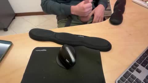 riccardofortis online show from 10-17-25, 04:42