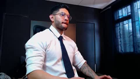 Snapshot of richard_milleer chatting on 11-12-25, 02:50 Ricardo online show from 11-12-25, 02:50