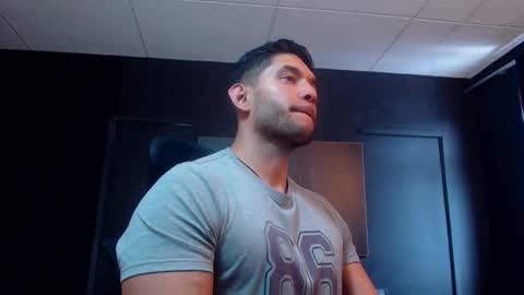 Snapshot of richard_milleer chatting on 11-28-25, 02:20 Ricardo online show from 11-28-25, 02:20