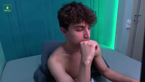 Snapshot of richard_steele_hot chatting on 11-13-25, 03:33 Richard online show from 11-13-25, 03:33