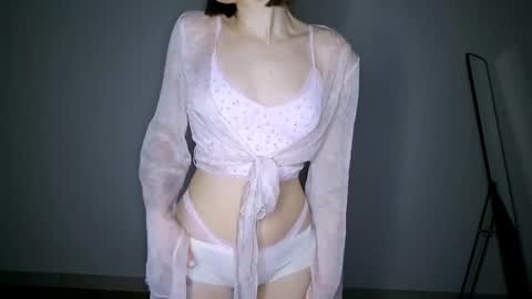 Luna online show from 04-19-26, 06:32