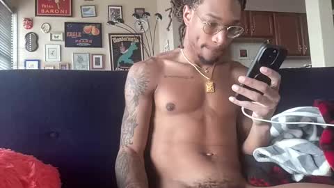 Snapshot of richchris66 chatting on 02-02-25, 06:53 richchris66 online show from 02-02-25, 06:53