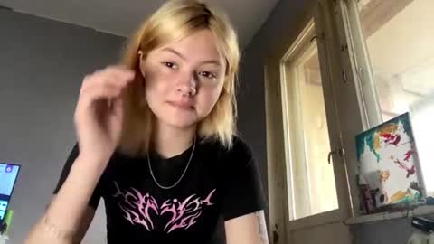Snapshot of richellearmentrout chatting on 07-11-26, 02:31 jenny online show from 07-11-26, 02:31