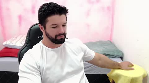 Snapshot of richrolland chatting on 02-11-25, 11:33 Rickseduction online show from 02-11-25, 11:33