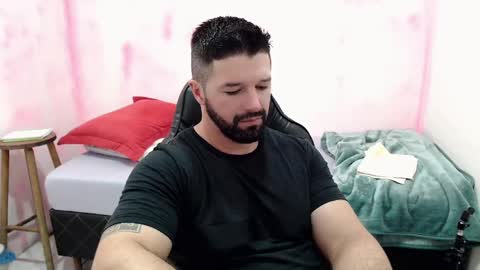 Snapshot of richrolland chatting on 02-12-25, 08:50 Rickseduction online show from 02-12-25, 08:50