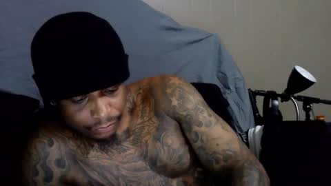 Snapshot of rickavelli chatting on 10-31-25, 04:41 Rick online show from 10-31-25, 04:41