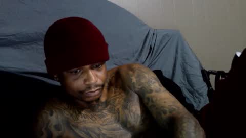 Snapshot of rickavelli chatting on 11-05-25, 01:00 Rick online show from 11-05-25, 01:00