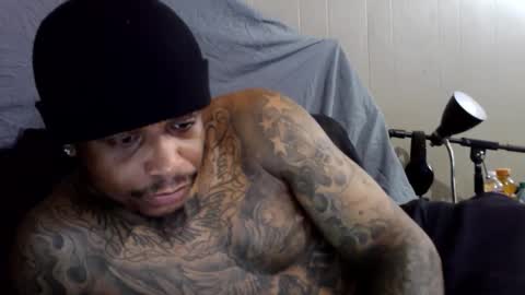 Snapshot of rickavelli chatting on 11-28-25, 06:10 Rick online show from 11-28-25, 06:10