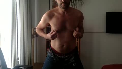 Snapshot of rickcamman chatting on 01-29-25, 08:18 Rick online show from 01-29-25, 08:18