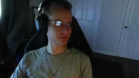 Snapshot of rickgosling chatting on 06-14-26, 01:58 rickgosling online show from 06-14-26, 01:58