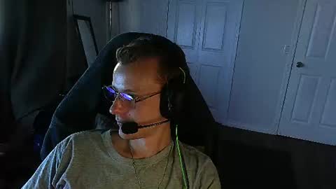 Snapshot of rickgosling chatting on 06-14-26, 02:24 rickgosling online show from 06-14-26, 02:24