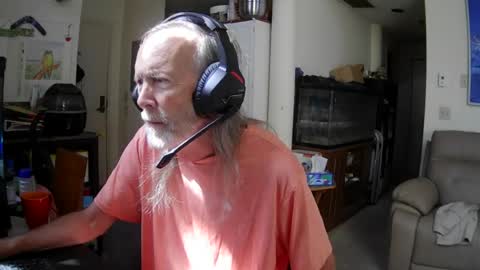Snapshot of rickl56 chatting on 08-04-26, 06:43 rickl56 online show from 08-04-26, 06:43