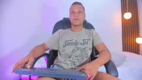 Snapshot of ricky_owens1 chatting on 12-03-24, 12:46 Ricky online show from 12-03-24, 12:46