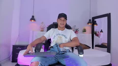 Snapshot of ricky_owens1 chatting on 12-27-24, 09:11 Ricky online show from 12-27-24, 09:11