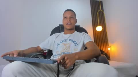 Snapshot of ricky_owens1 chatting on 01-29-25, 08:46 Ricky online show from 01-29-25, 08:46