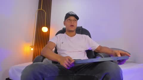 Snapshot of ricky_owens1 chatting on 02-04-25, 09:52 Ricky online show from 02-04-25, 09:52