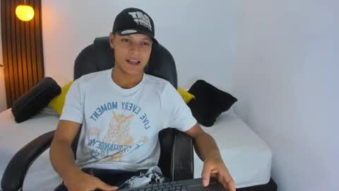 Snapshot of ricky_owens1 chatting on 02-11-25, 08:31 Ricky online show from 02-11-25, 08:31