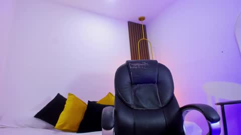 Snapshot of ricky_owens1 chatting on 02-20-25, 11:43 Ricky online show from 02-20-25, 11:43