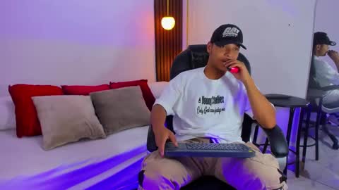 Snapshot of ricky_owens1 chatting on 02-22-25, 08:20 Ricky online show from 02-22-25, 08:20