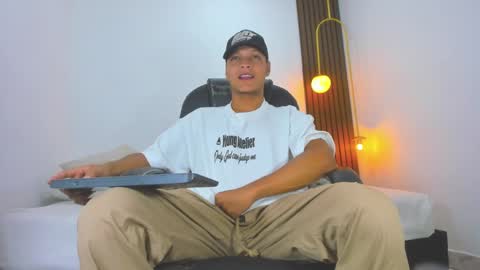 Snapshot of ricky_owens1 chatting on 02-25-25, 07:03 Ricky online show from 02-25-25, 07:03