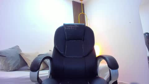 Snapshot of ricky_owens1 chatting on 03-06-25, 08:05 Ricky online show from 03-06-25, 08:05