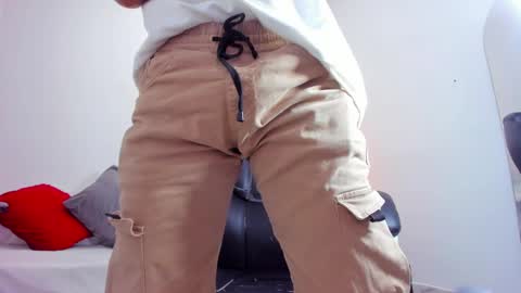 Snapshot of ricky_owens1 chatting on 03-08-25, 03:45 Ricky online show from 03-08-25, 03:45