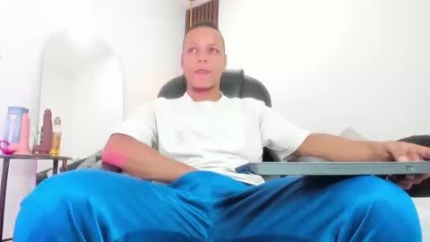 Snapshot of ricky_owens1 chatting on 09-09-25, 12:59 Ricky online show from 09-09-25, 12:59