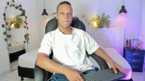 Snapshot of ricky_owens1 chatting on 09-14-25, 12:59 Ricky online show from 09-14-25, 12:59