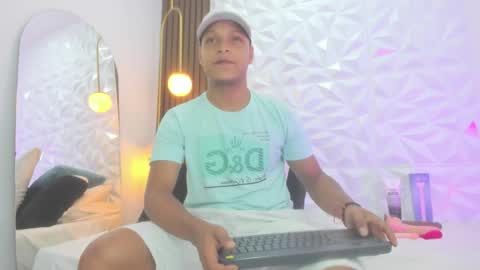 Snapshot of ricky_owens1 chatting on 10-10-25, 02:05 Ricky online show from 10-10-25, 02:05