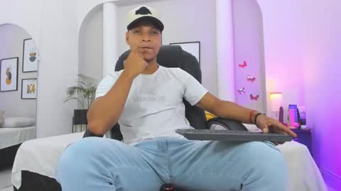 Snapshot of ricky_owens1 chatting on 10-27-25, 08:46 Ricky online show from 10-27-25, 08:46