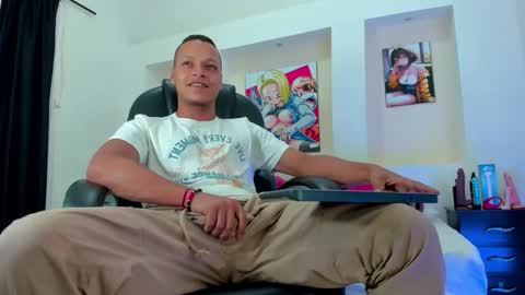 Snapshot of ricky_owens1 chatting on 12-15-25, 07:29 Ricky online show from 12-15-25, 07:29