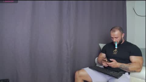 Snapshot of rickymiami1 chatting on 09-16-25, 06:42 rickymiami1 online show from 09-16-25, 06:42