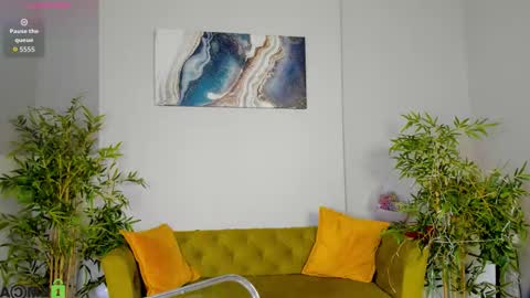 Layla online show from 02-17-26, 09:17