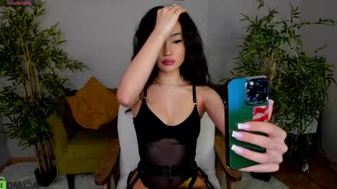 Layla online show from 04-05-26, 03:15