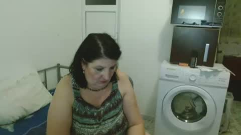 Snapshot of ridemerafsuzana chatting on 01-28-25, 04:19 Ridemeraf online show from 01-28-25, 04:19