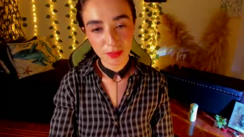 Snapshot of riiley_ chatting on 03-06-25, 07:14 Independent model online show from 03-06-25, 07:14