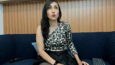 Oriana online show from 04-13-26, 12:43