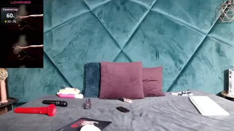 rileylannax online show from 04-15-26, 03:13