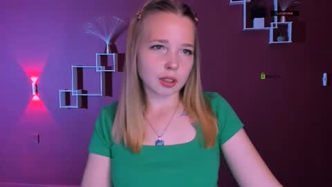 Snapshot of rina_gold_ chatting on 05-11-26, 07:58 Rina online show from 05-11-26, 07:58