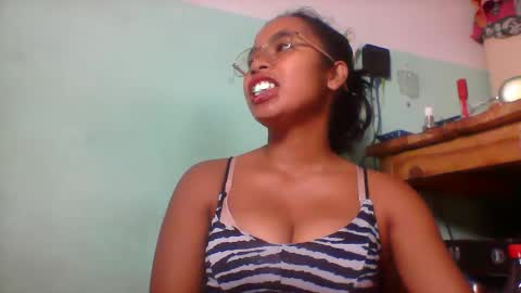 rinah856024 online show from 04-19-26, 04:06