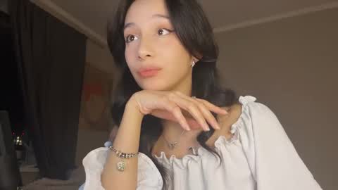 riricaa online show from 04-06-26, 10:33