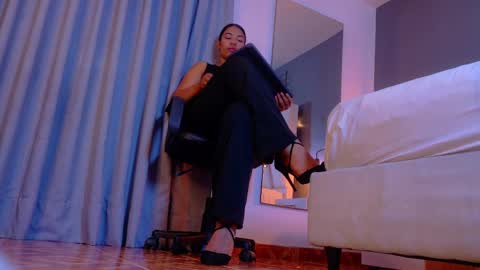 RIRI  online show from 03-26-26, 08:14