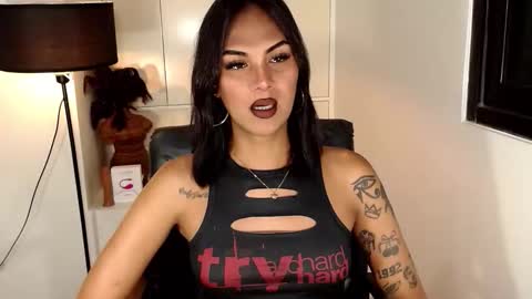 Snapshot of ririmoorets chatting on 02-19-26, 09:27 riri online show from 02-19-26, 09:27