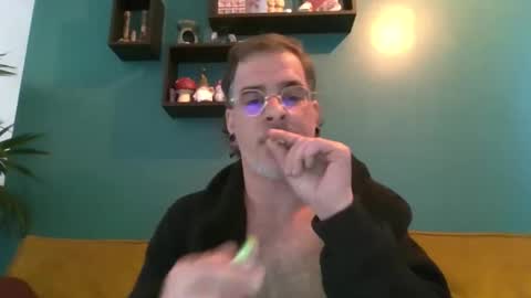 Snapshot of risa248_ chatting on 03-14-26, 12:43 risa248_ online show from 03-14-26, 12:43